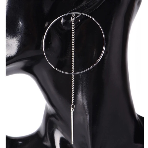 Chic Large Hoop Tassel Chain Earrings - Picture 3 of 5